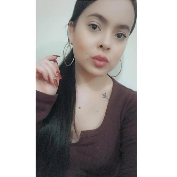 Meet your Posher, Melissa - Picture 1 of 1